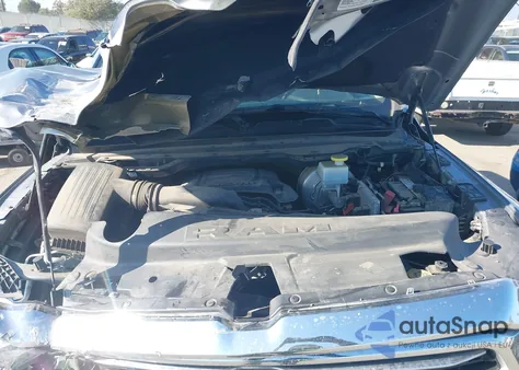 2019 Ram 1500 Laramie 4X2 5'7 Box z USA, uszkodzony, nr VIN 1C6RREJT4KN798549